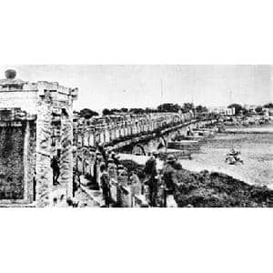 抗 日 民 歌 与 音 乐 史 诗_歌曲简谱_词曲:袁朝撰文